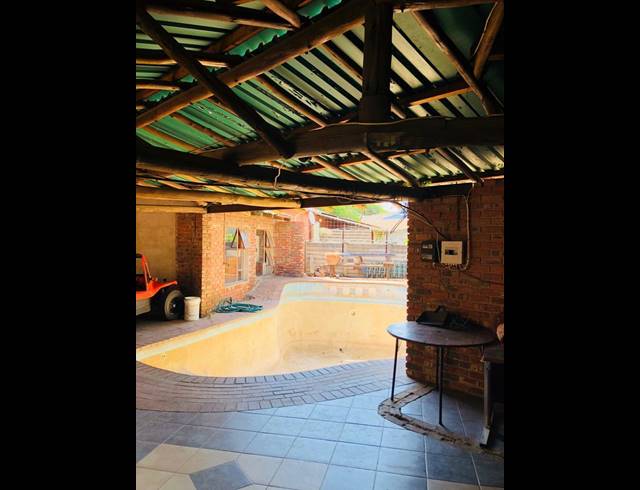 350M² BUSINESS FOR SALE IN BO-DORP